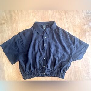 Forever 21 black cropped short sleeve top S